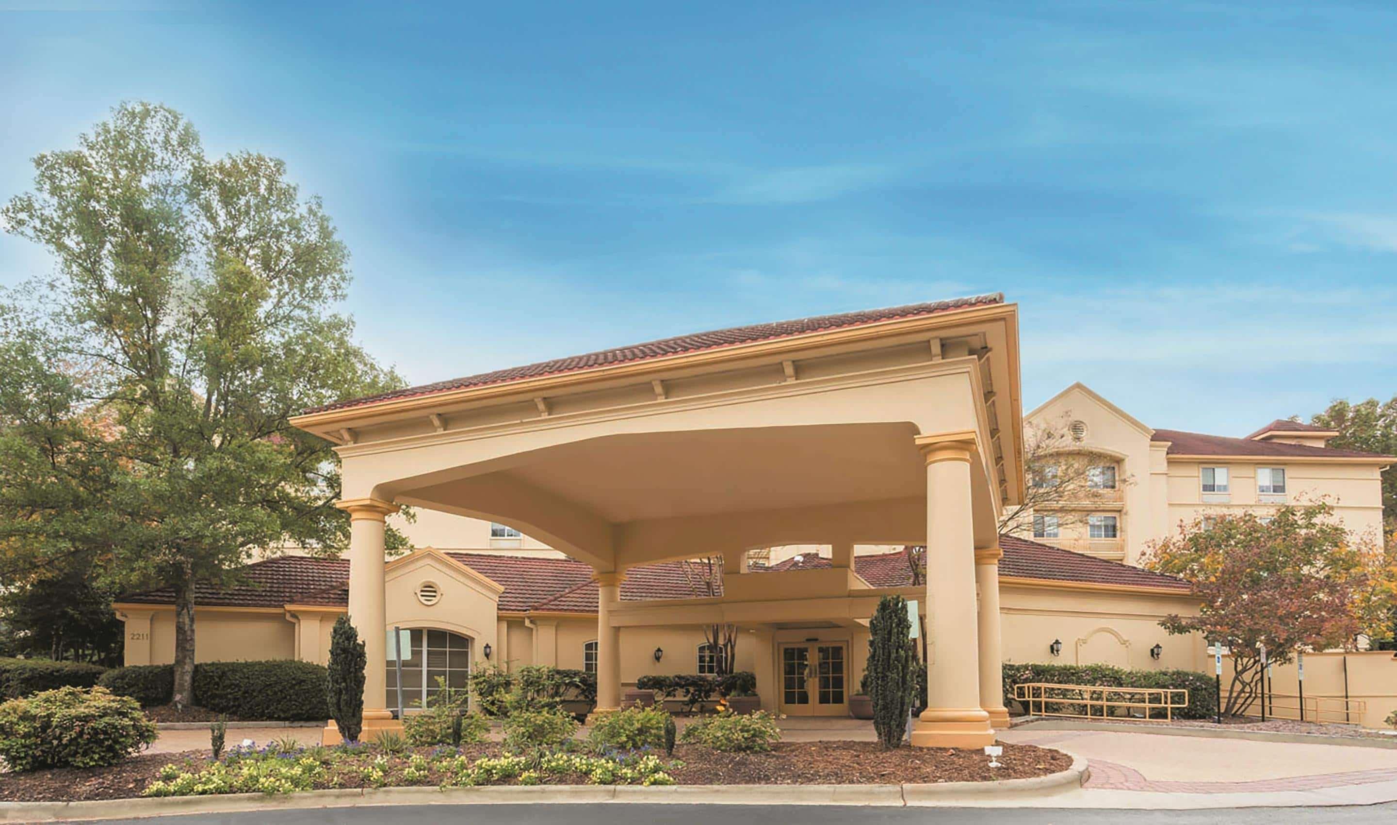 Отель La Quinta By Wyndham Raleigh/Durham Southpoint Экстерьер фото