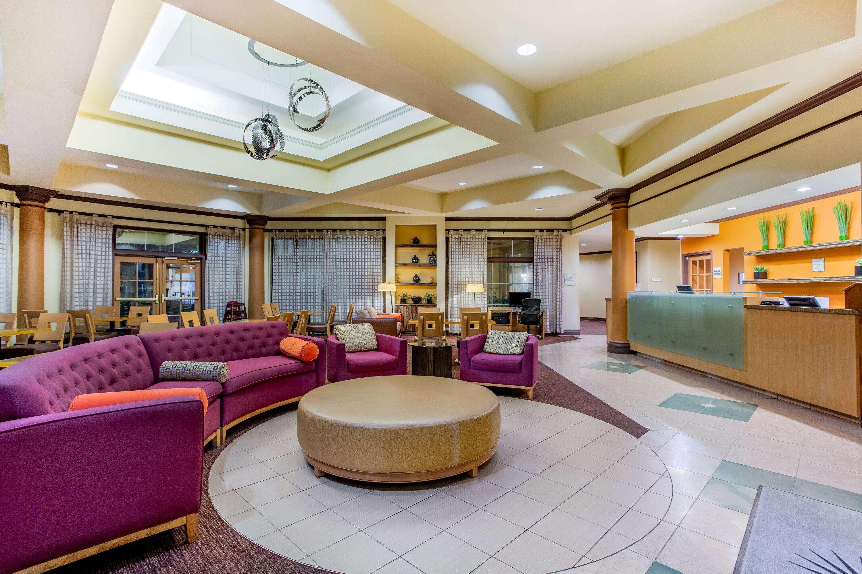Отель La Quinta By Wyndham Raleigh/Durham Southpoint Экстерьер фото
